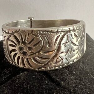 Intricately Designed Sterling Silver Signed Ring